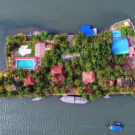 Regant Lake Village, Kollam. Chavara Exterior foto