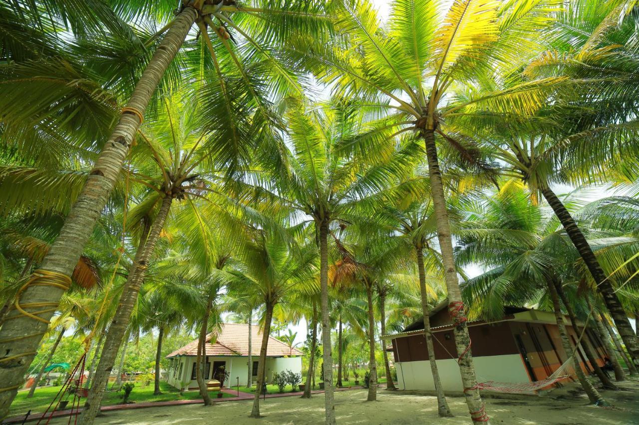 Regant Lake Village, Kollam. Chavara Exterior foto