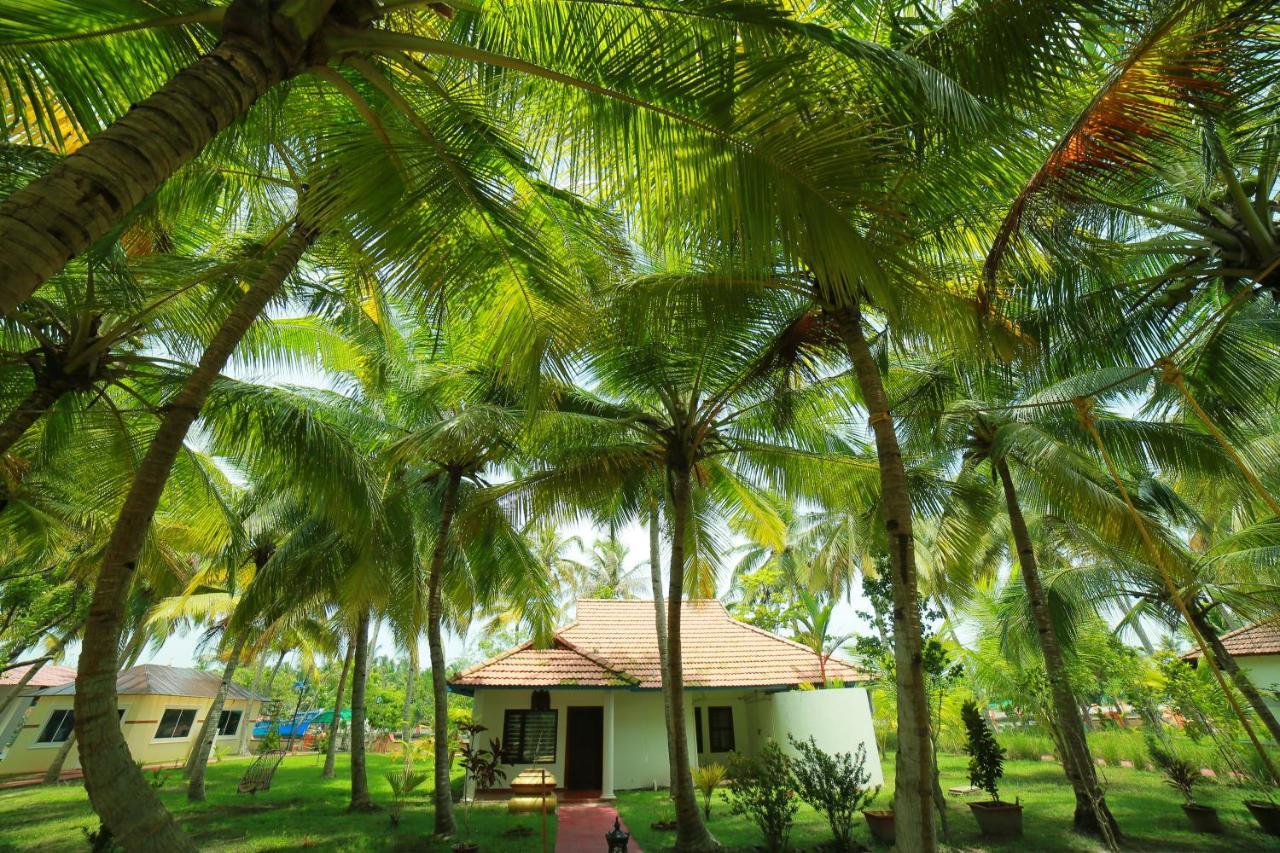 Regant Lake Village, Kollam. Chavara Exterior foto