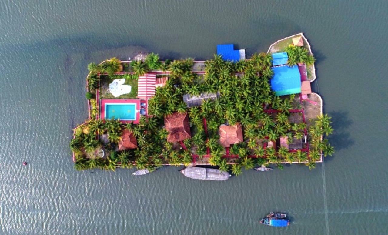 Regant Lake Village, Kollam. Chavara Exterior foto